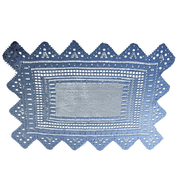 Purple Lace Placemats twelve Polyester Elegant Table Decor - Picture 1 of 6